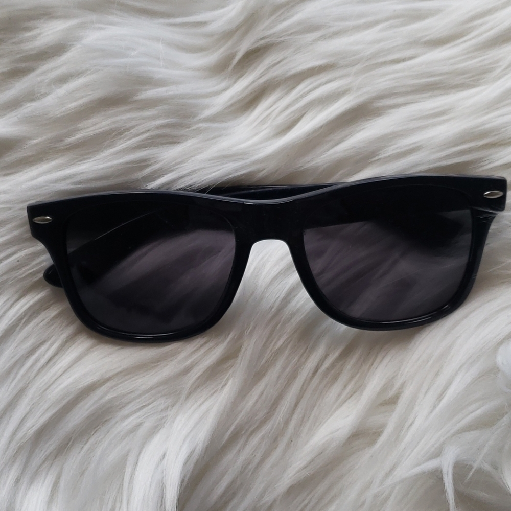 Dark Navy Shades Sunglasses